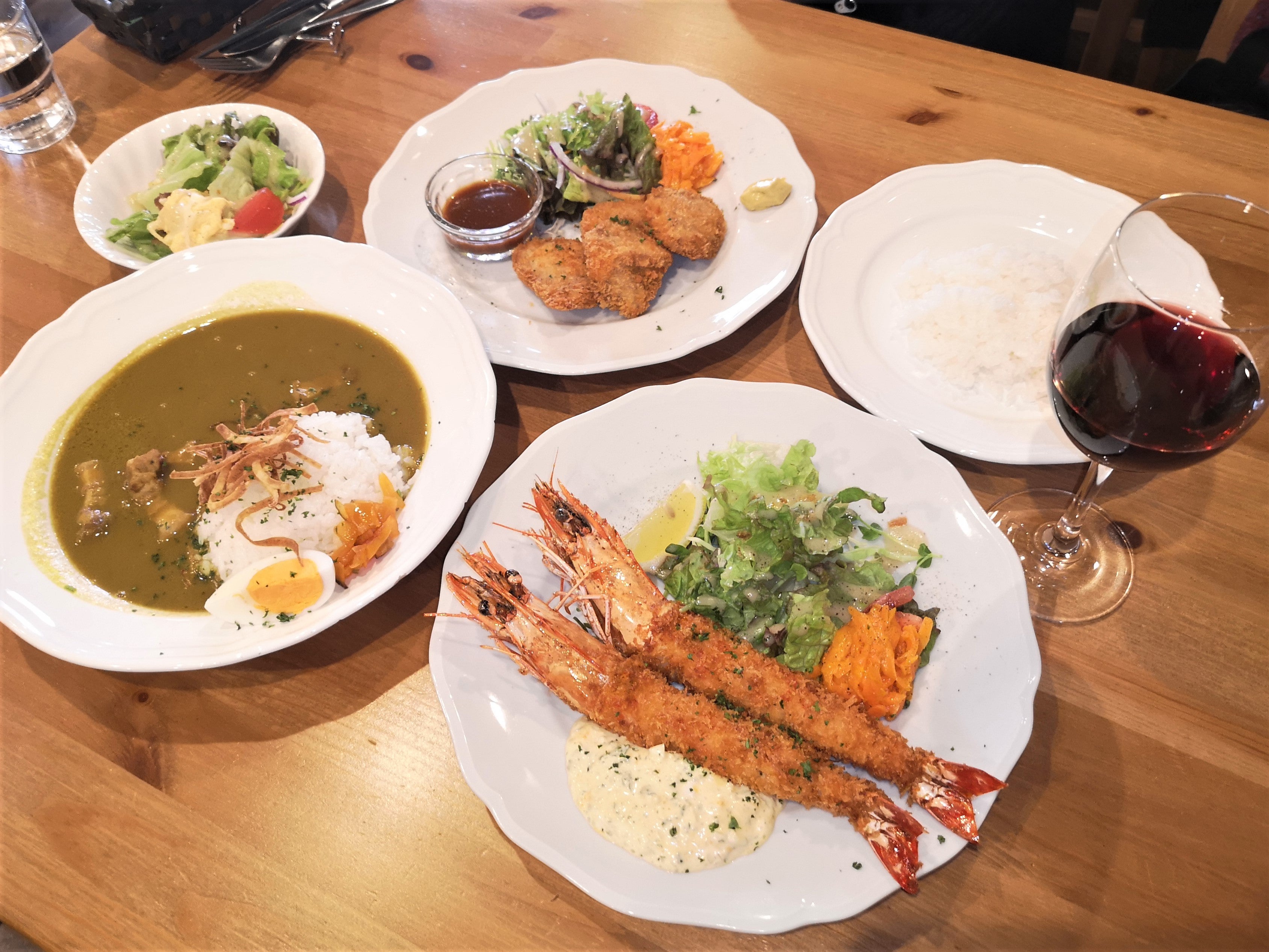 洋食オガッサーラの人気メニューと口コミ評判！営業時間や予約を徹底検証