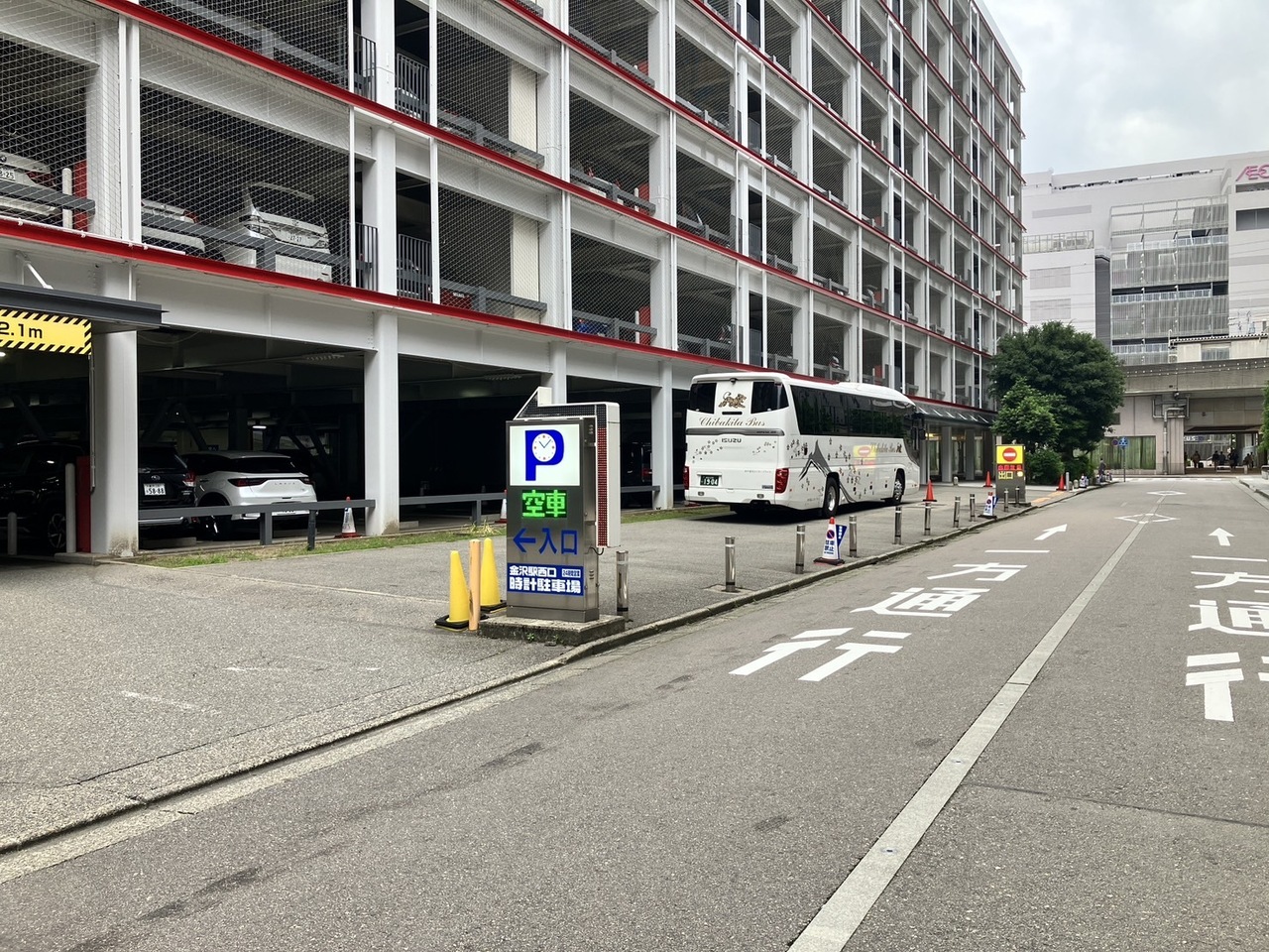 金沢駅西口時計駐車場を完全解剖！最大料金や混雑傾向と割引の真相【2026】