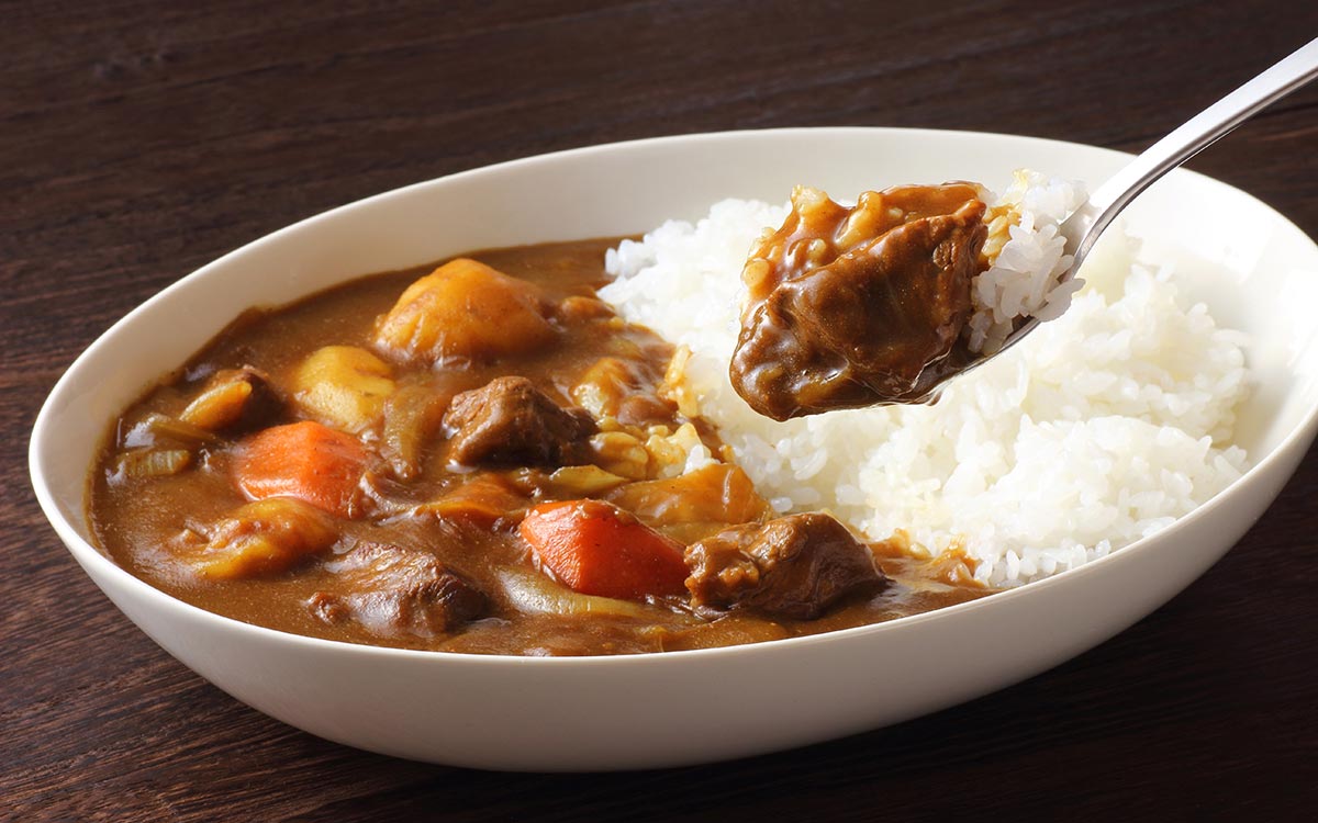 1月22日カレーの日なぜ制定？給食発祥の真相と2026年最新情報