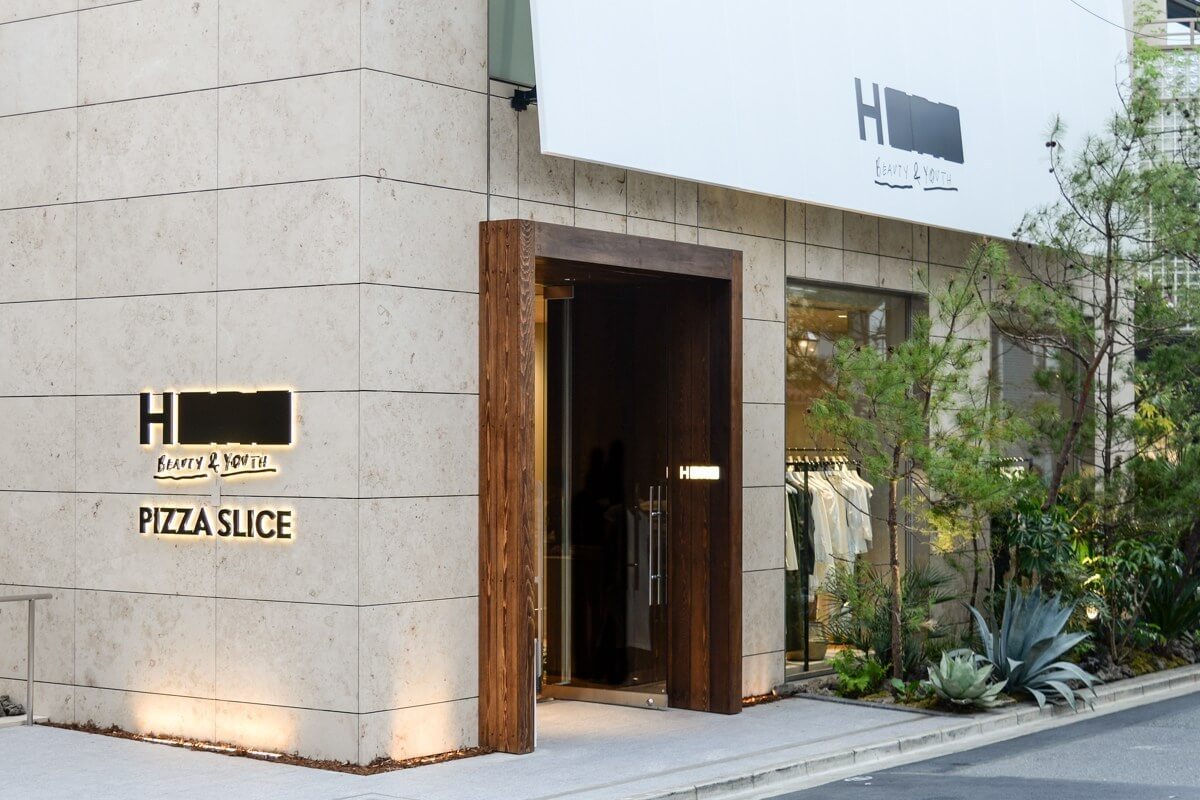 エイチビューティ＆ユースの評判と年齢層は？青山旗艦店と人気作の真相