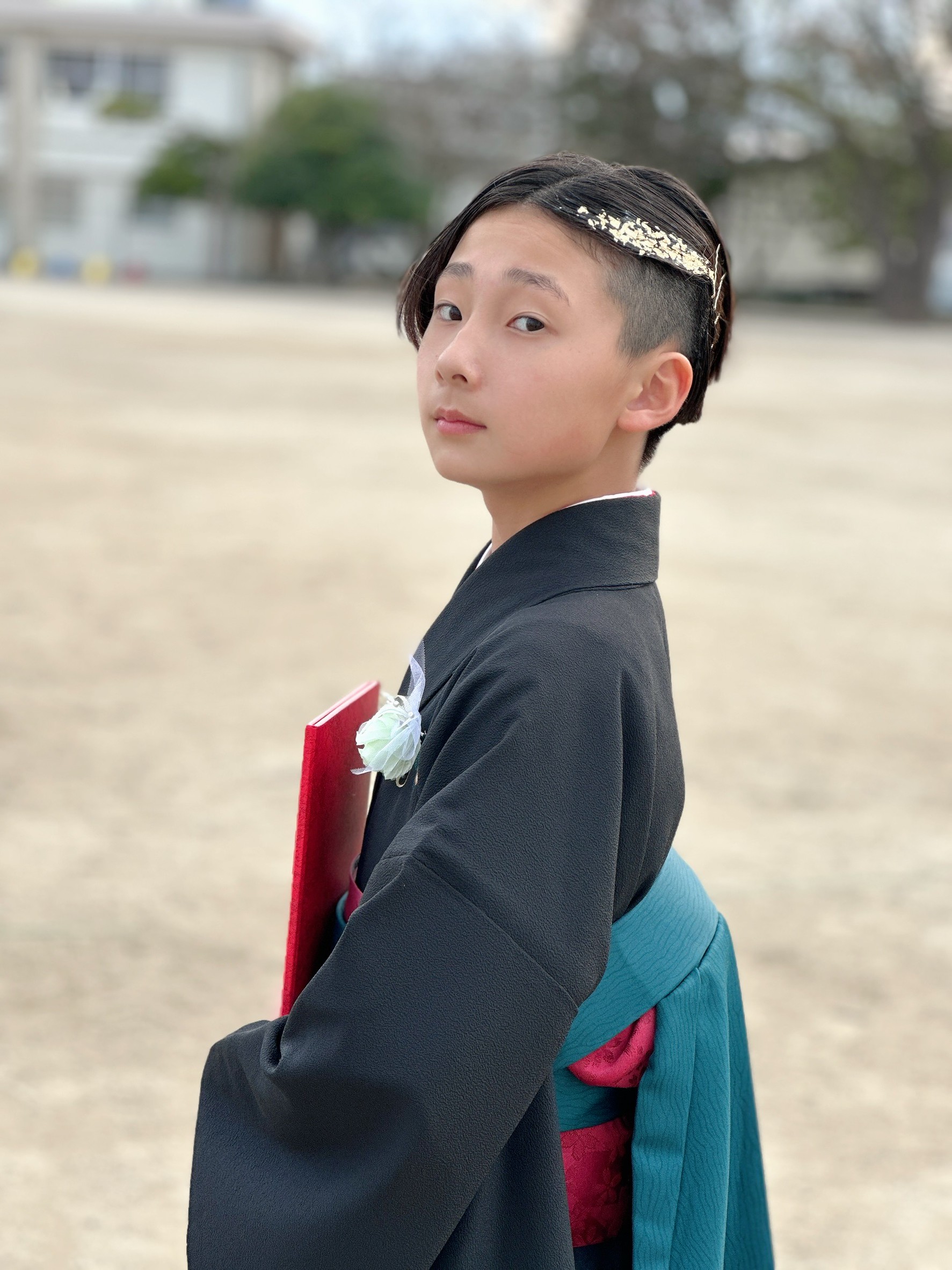 小学生の卒業式袴に似合う人気髪型と崩れない簡単ヘアアレンジ完全版