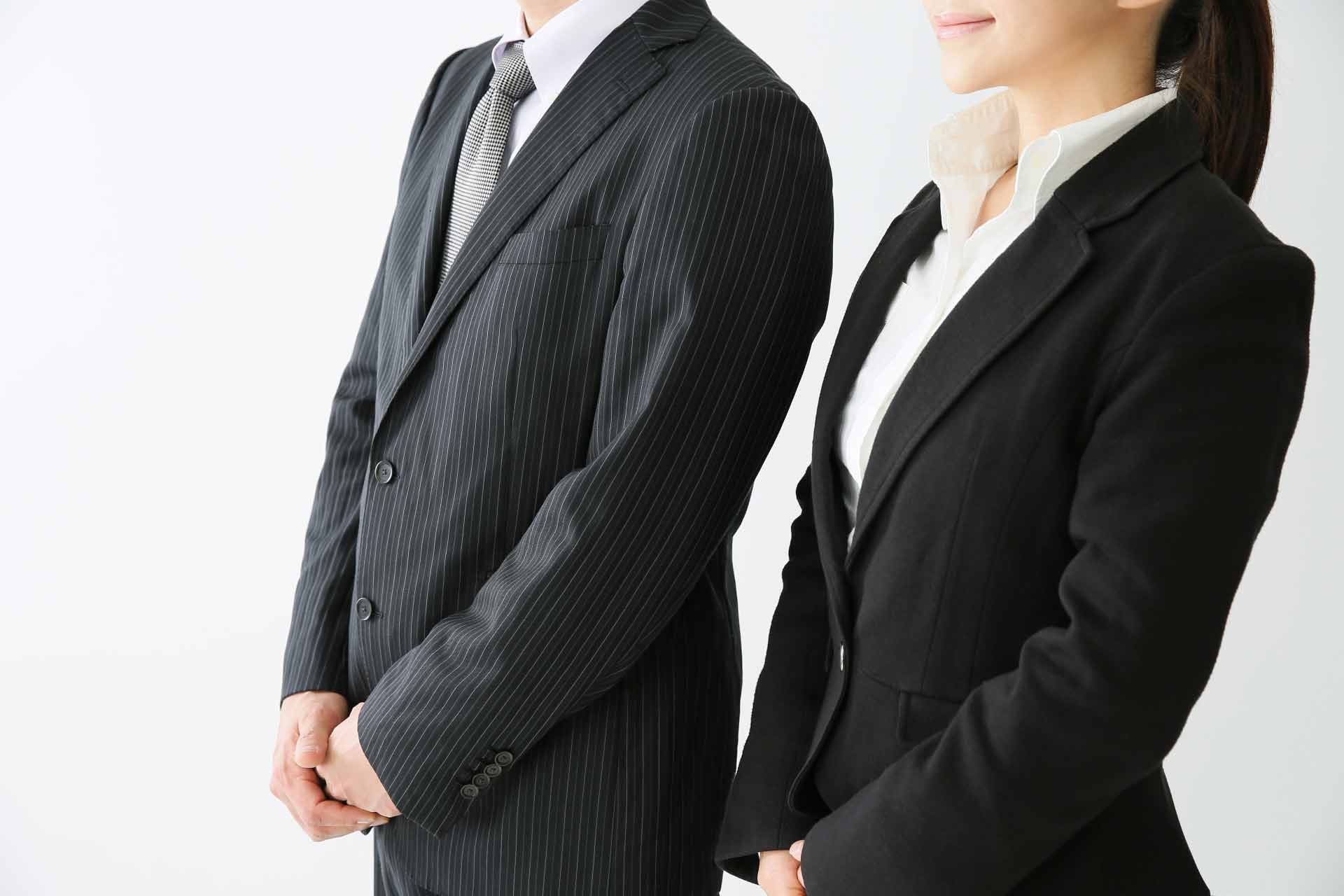 背広とスーツの違いとは？語源の真相と死語説・正しい使い分けを解説