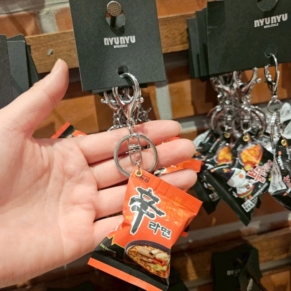 韓国お土産キーホルダー最新事情！聖水・弘大の人気雑貨とトレンド