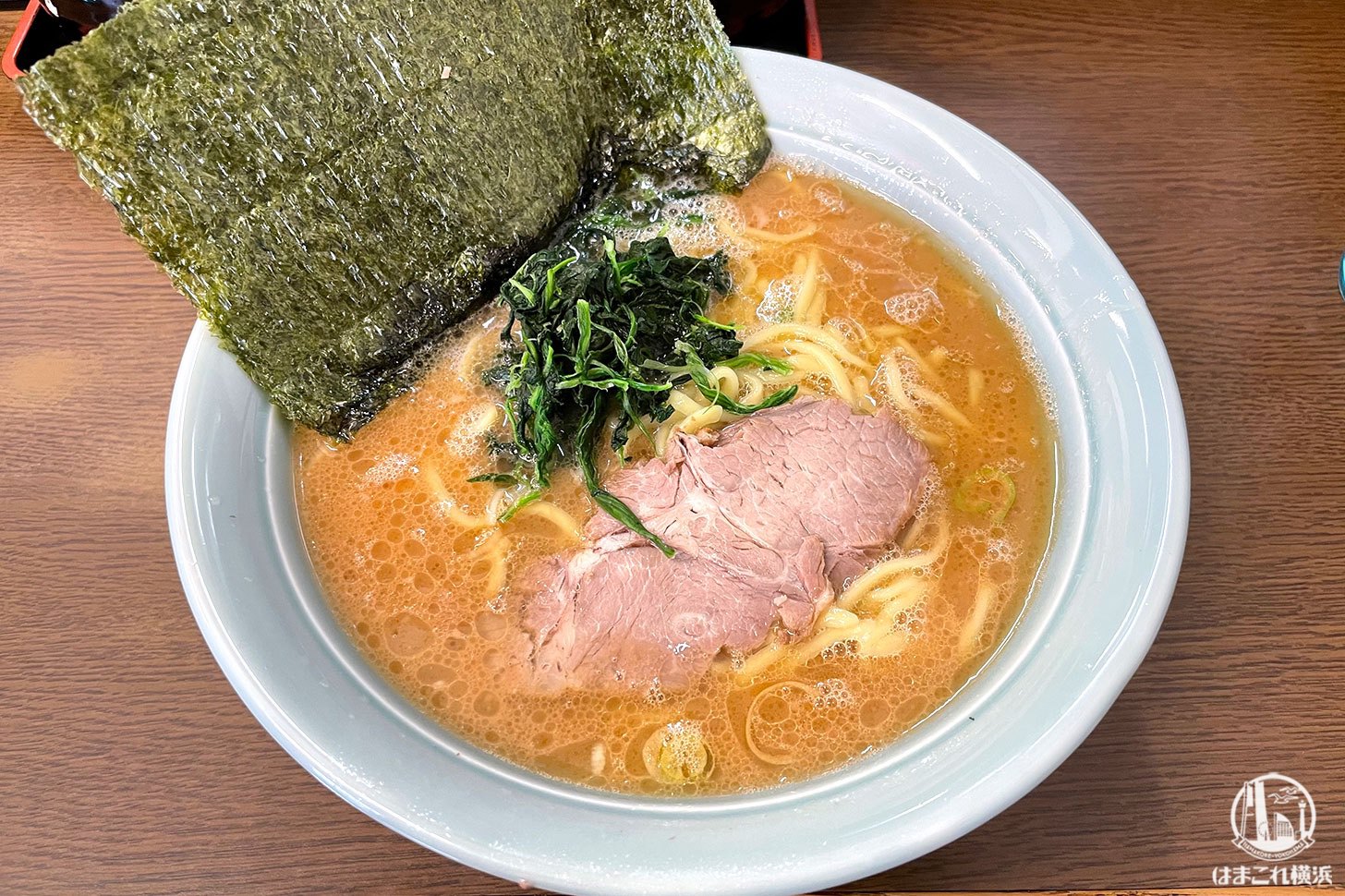 横浜家系すずき家を徹底解剖！濃厚スープの秘密と評判の真相