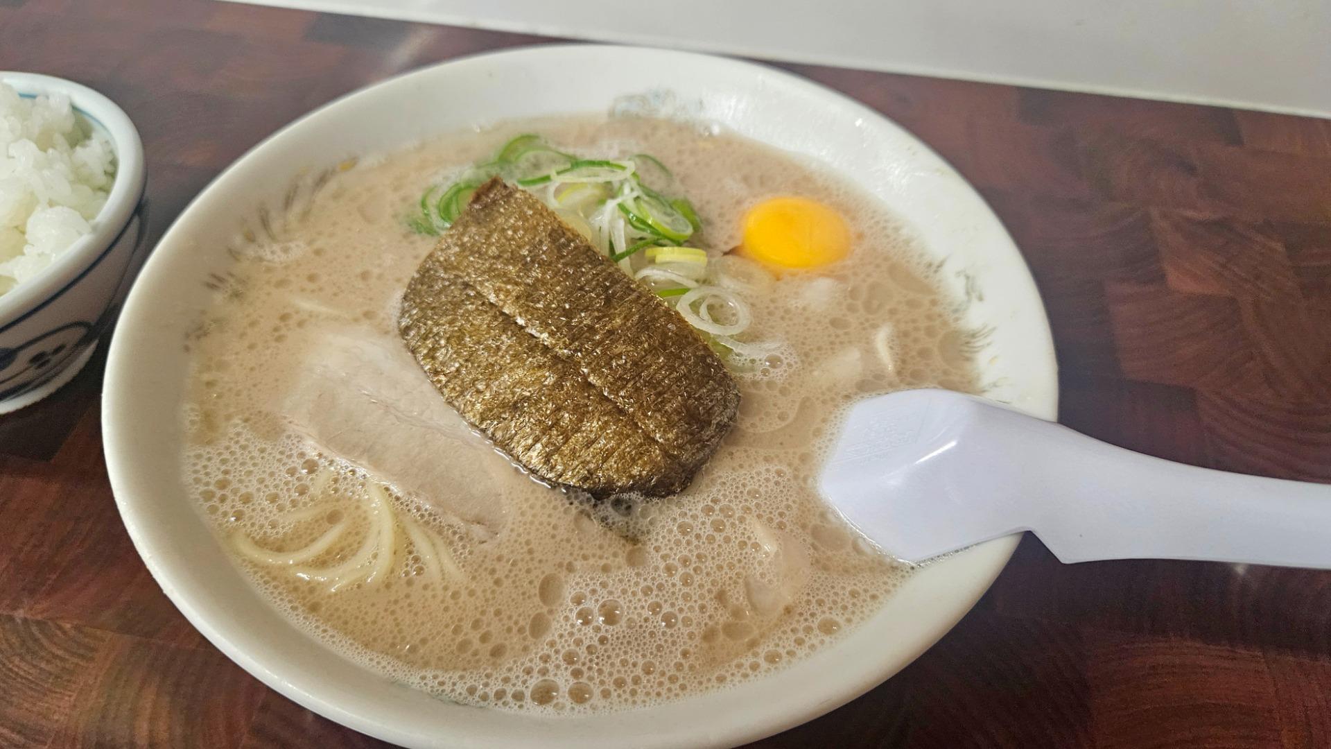 なぜ佐賀・武雄の老舗「来久軒」は行列が絶えない？絶品豚骨と混雑回避術