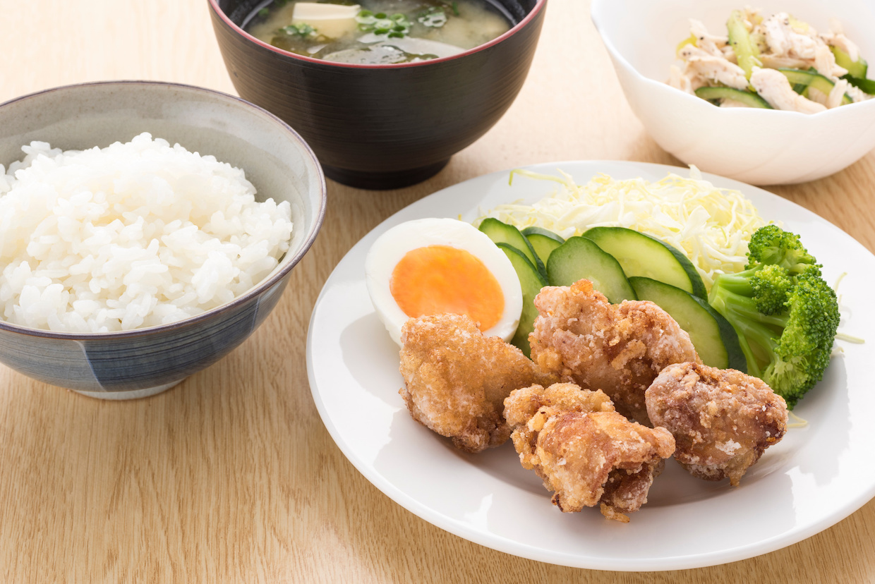 唐揚げの献立にもう迷わない！プロが教える栄養抜群の簡単副菜と汁物レシピ