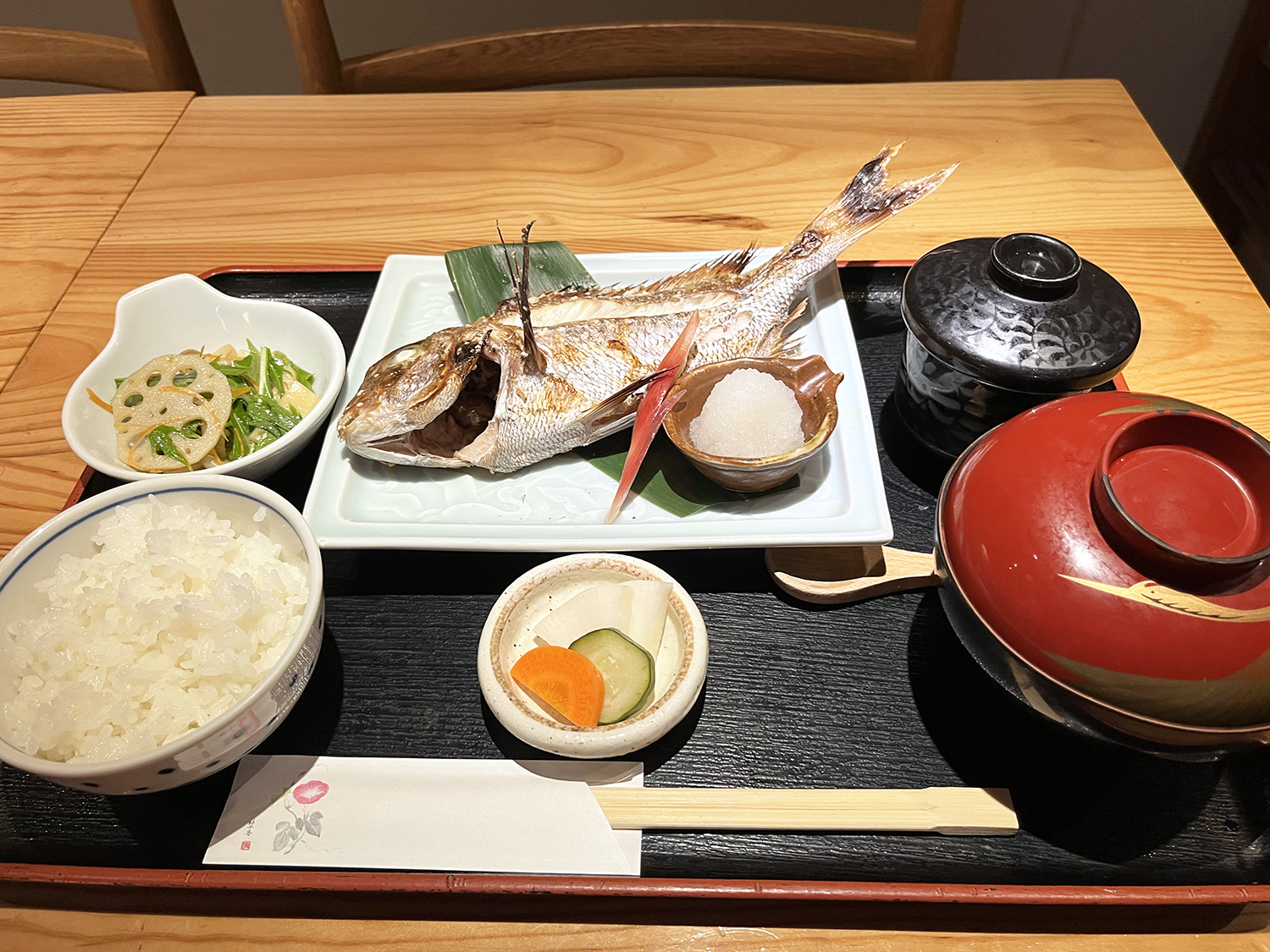 新宿三丁目ランチ定食2026！地元民が通うコスパ最強の神穴場